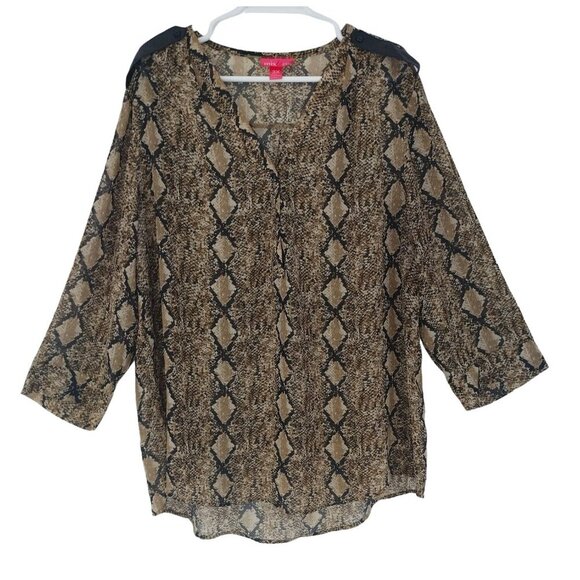 Mix & Co. Women's Snakeskin Print Button Down Polyester Blouse, Size 3X - Picture 1 of 9